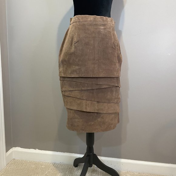 Wear it Out Womens Lined Layered Suede Skirt sz 14 NWT (1 Flaw) See Photos - Picture 6 of 9